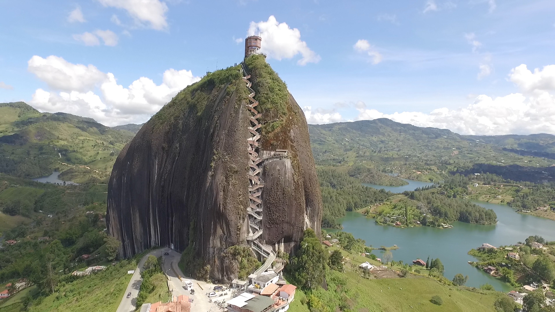 Explore the top of “Piedra del Peñol” (Stone of El Peñol) with a spectacular view