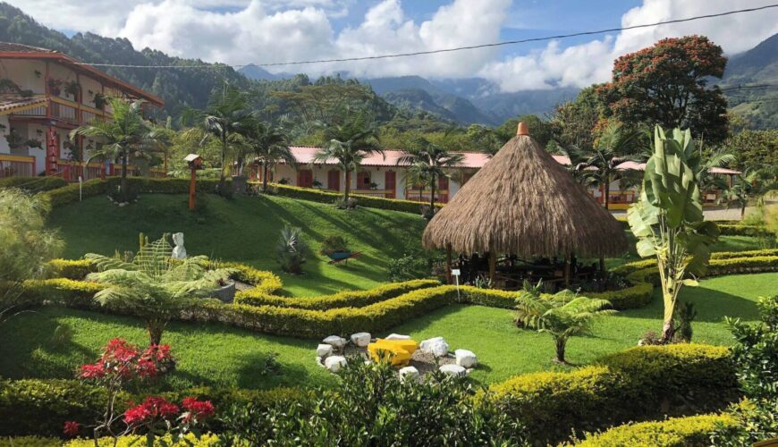 Private Tour Experience to Jardin Antioquia With Hotel